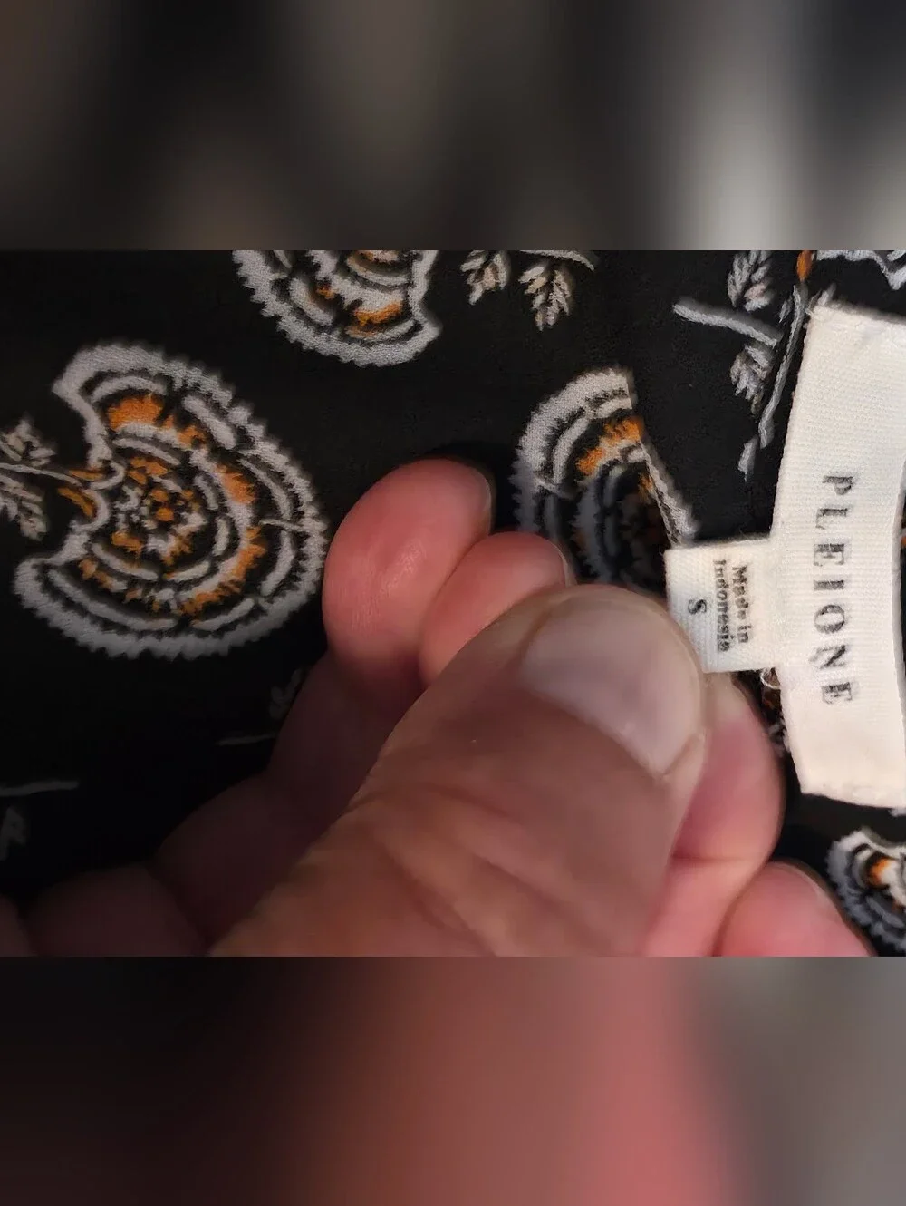 4/$67 Deal! Pleione Black Paisley Print Blouse - Picture 2 of 12